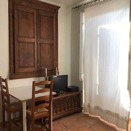 Location Studio Place Du Marche 4Eme Etage Bastia Kültér fotó